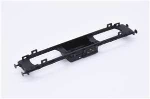 Class 25 Underframe BlackBufferBeam BlueDetail on side 371-087/087A